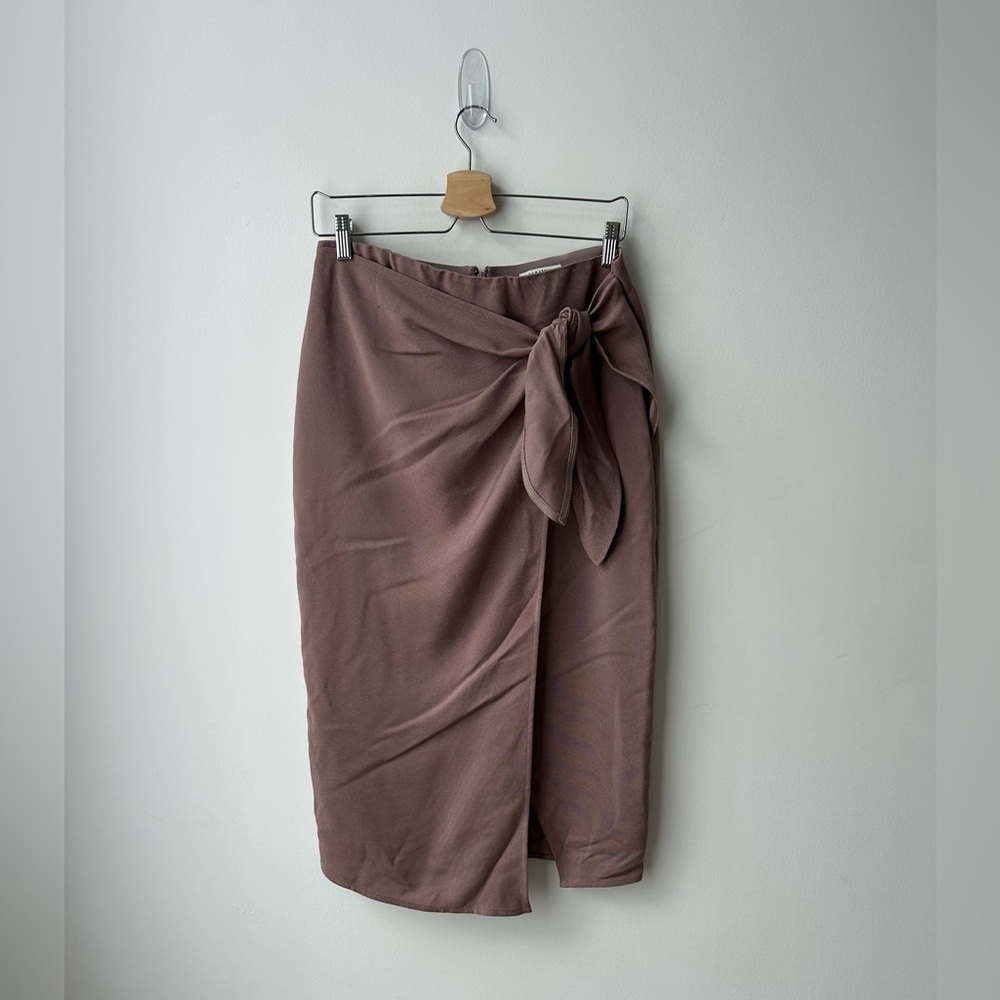 Aritzia Babaton Sarong-style wrap skirt knot tie waist
